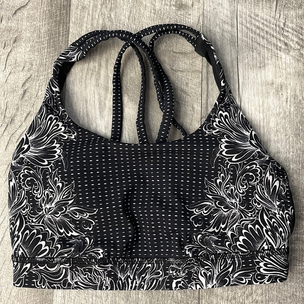 Lululemon energy sports bra. Size 4